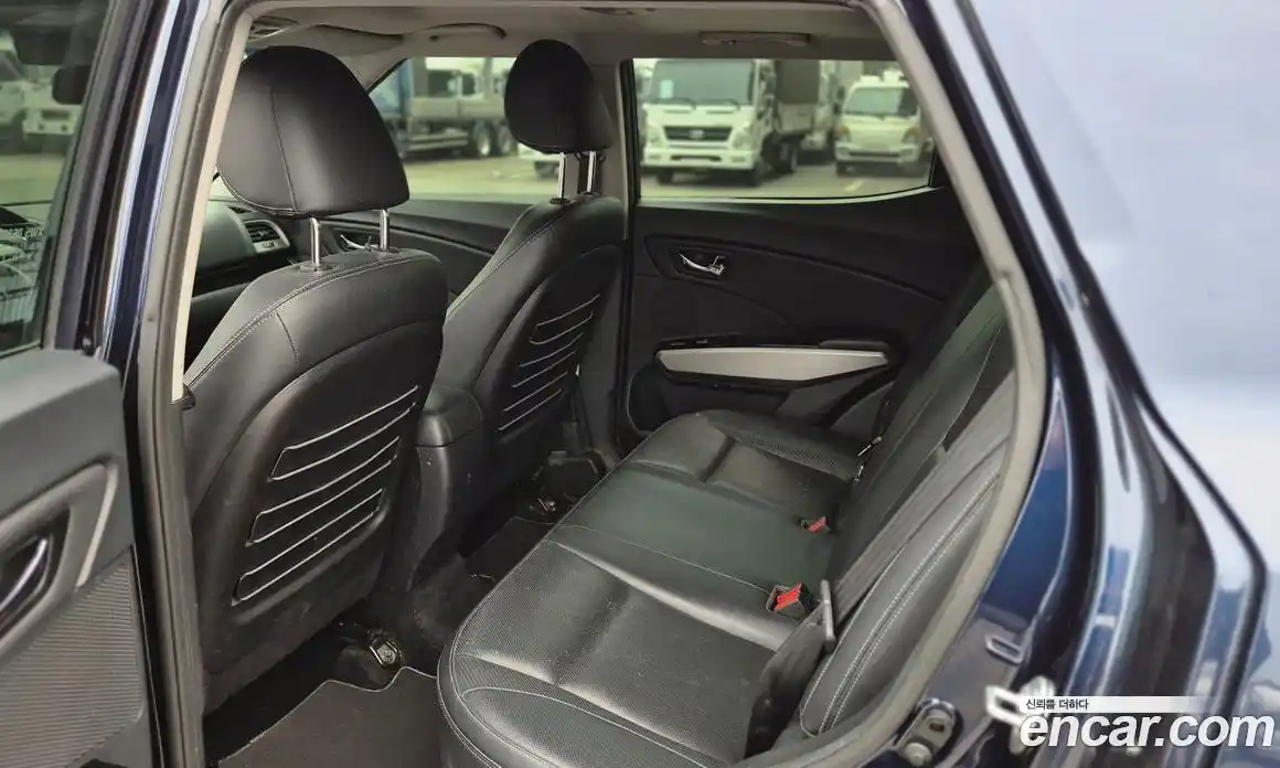 SsangYong TIBOLI 2016 1.6 Автомат в Москве № 1289835, фото 11