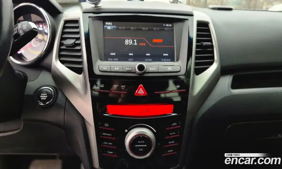 SsangYong TIBOLI 2016 1.6 Автомат в Москве № 1289835, фото 13