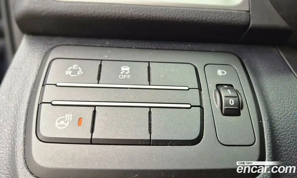 SsangYong TIBOLI 2016 1.6 Автомат в Москве № 1289835, фото 17