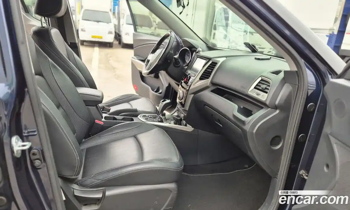 SsangYong TIBOLI 2016 1.6 Автомат в Москве № 1289835, фото 9