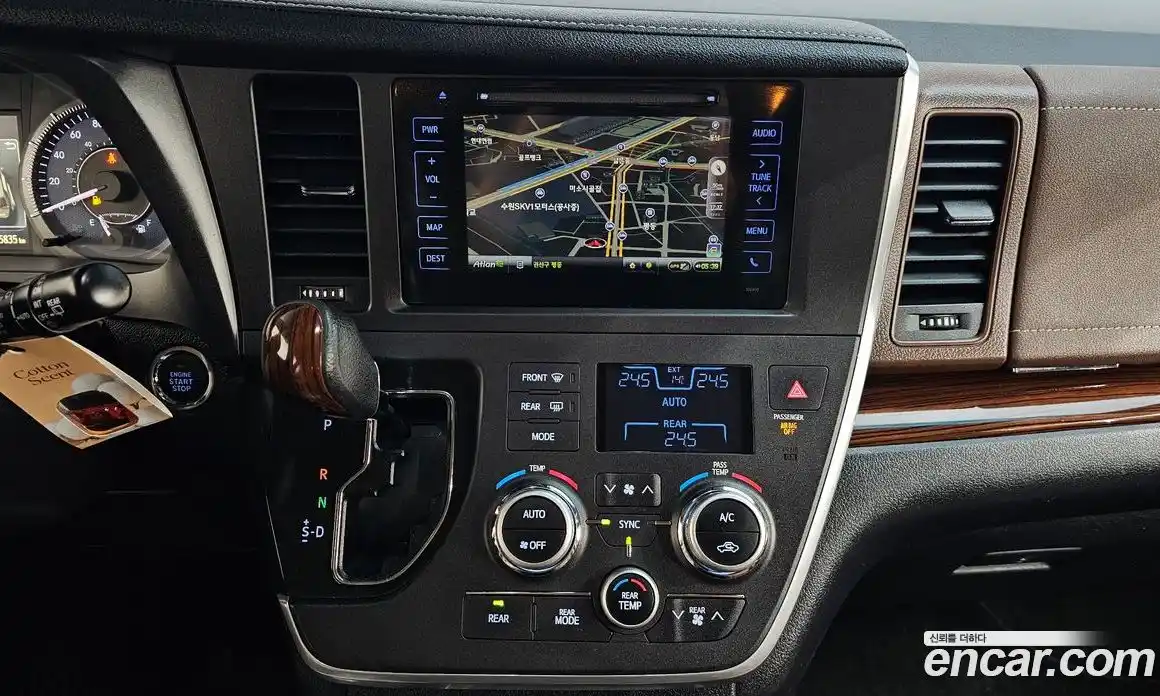 Toyota Sienna 2017 3.5 гидро в Москве № 1290575, фото 15