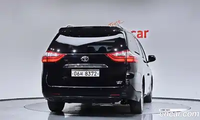 Toyota Sienna 2017 3.5 гидро в Москве № 1290575, миниатюра 4