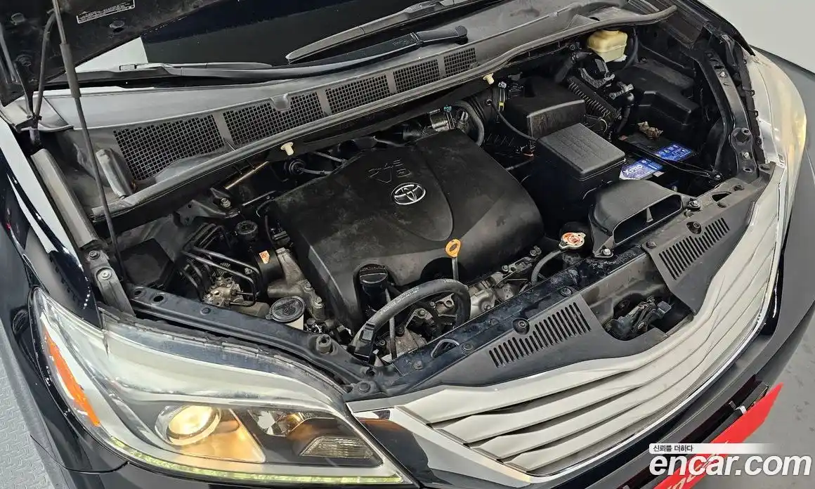 Toyota Sienna 2017 3.5 гидро в Москве № 1290575, фото 6