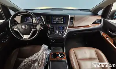 Toyota Sienna 2017 3.5 гидро в Москве № 1290575, миниатюра 7