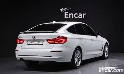 BMW 3-Series, 2018
