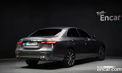 Mercedes-Benz E-Class 2021 2.0 гидро в Москве, миниатюра 2