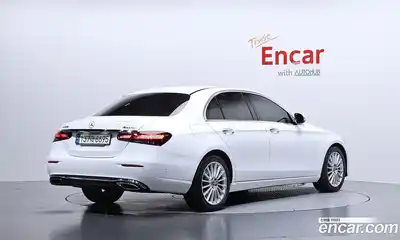 Mercedes-Benz E-Class 2021 2.0 гидро в Москве, миниатюра 2