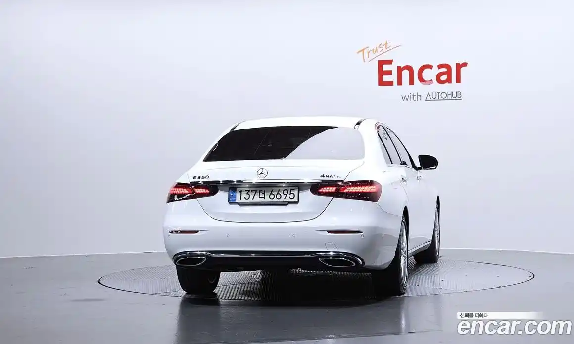 Mercedes-Benz E-Class 2021 2.0 гидро в Москве, фото 4