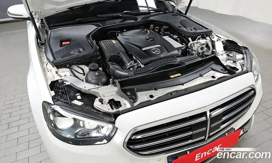 Mercedes-Benz E-Class 2021 2.0 гидро в Москве, фото 6