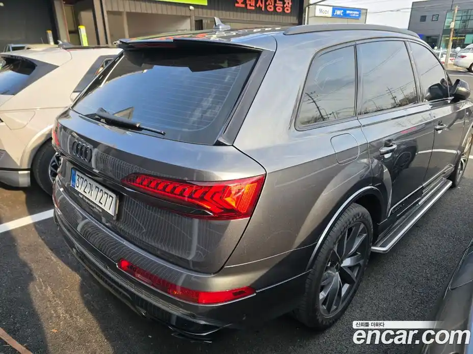 Audi Q7 2023 3.0 гидро в Москве № 1291965, фото 4