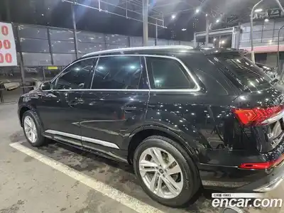 Audi Q7 2023 3.0 гидро в Москве № 1292022, миниатюра 3