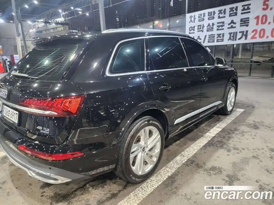 Audi Q7 2023 3.0 гидро в Москве № 1292022, фото 5
