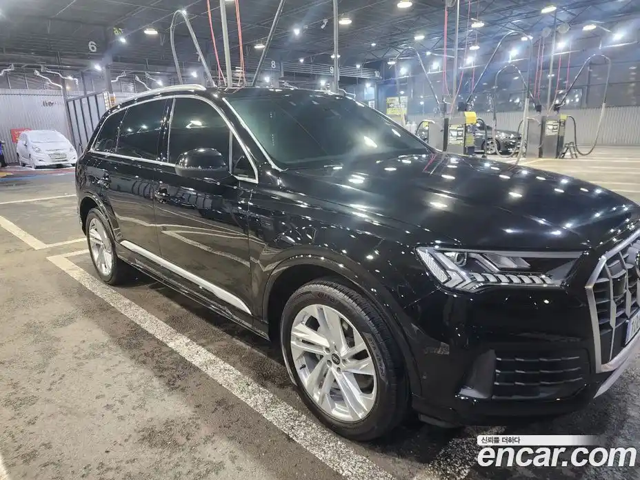 Audi Q7 2023 3.0 гидро в Москве № 1292022, фото 7