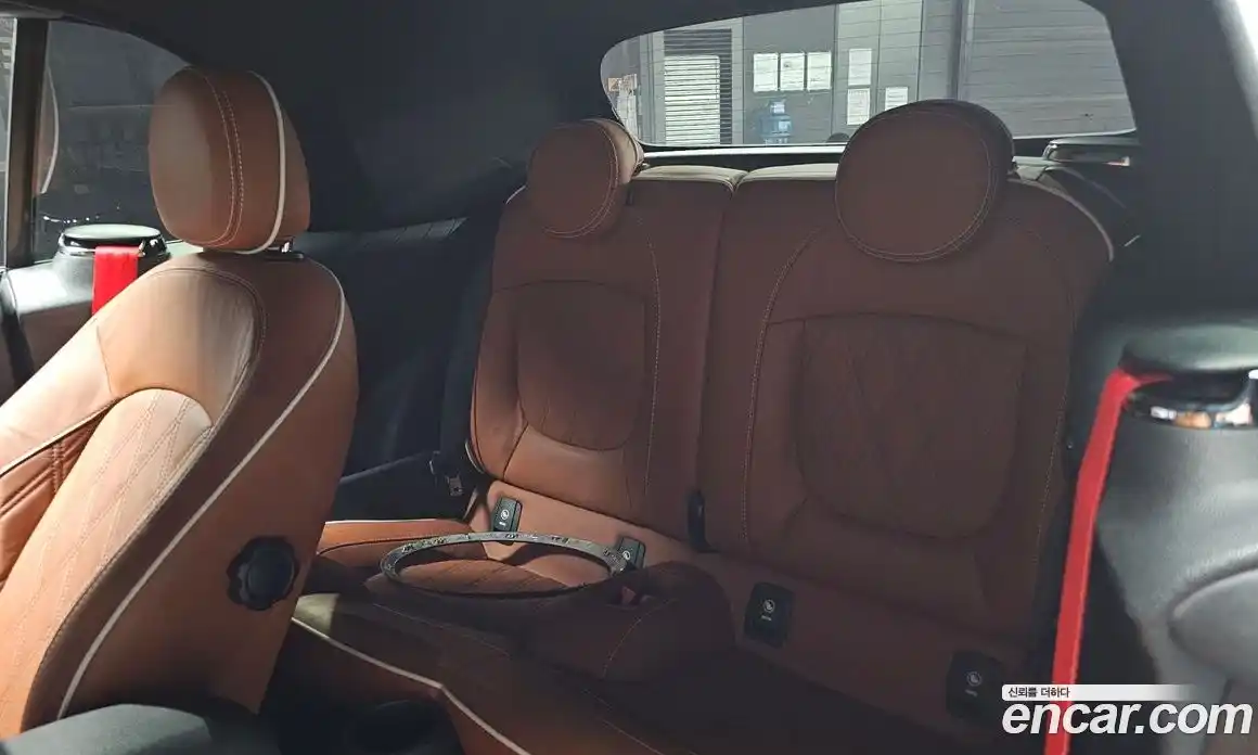 Mini Cooper Convertible 2016 2.0 гидро в Москве № 1293395, фото 12