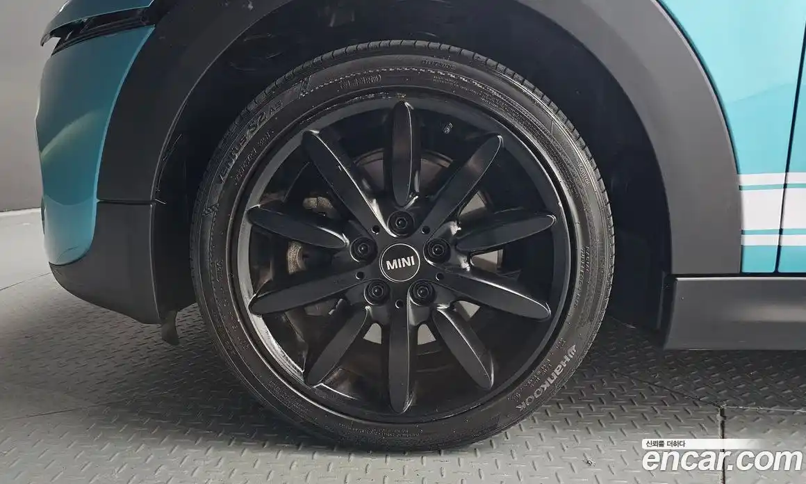 Mini Cooper Convertible 2016 2.0 гидро в Москве № 1293395, фото 5