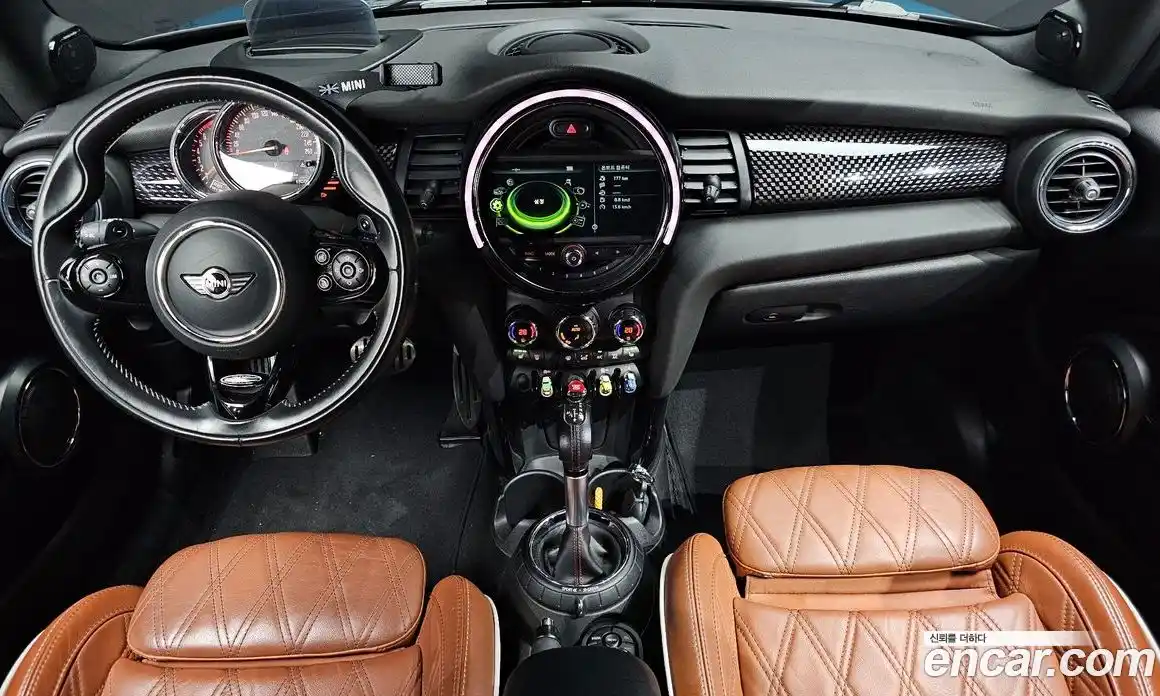 Mini Cooper Convertible 2016 2.0 гидро в Москве № 1293395, фото 7
