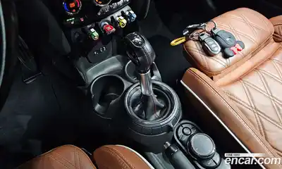 Mini Cooper Convertible 2016 2.0 гидро в Москве № 1293395, миниатюра 9