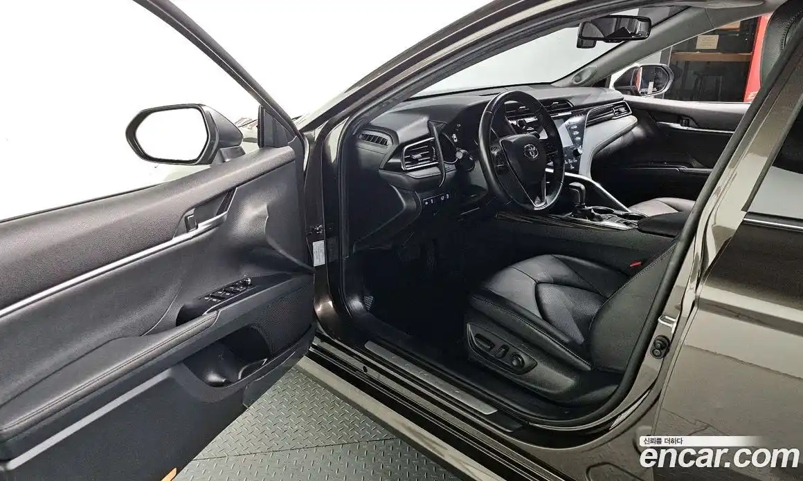 Toyota Camry 2019 2.5 гидро в Москве № 1293585, фото 11