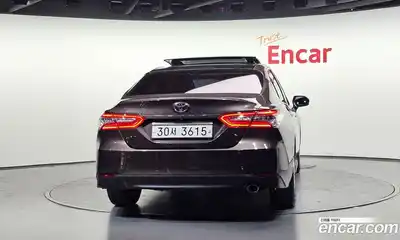 Toyota Camry 2019 2.5 гидро в Москве № 1293585, миниатюра 4