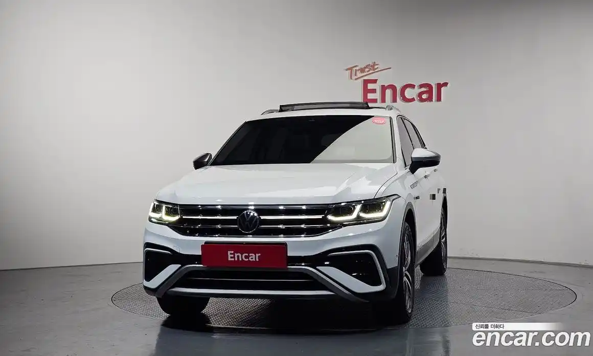 Volkswagen Tiguan 2023 2.0 гидро в Москве № 1293865, фото 3