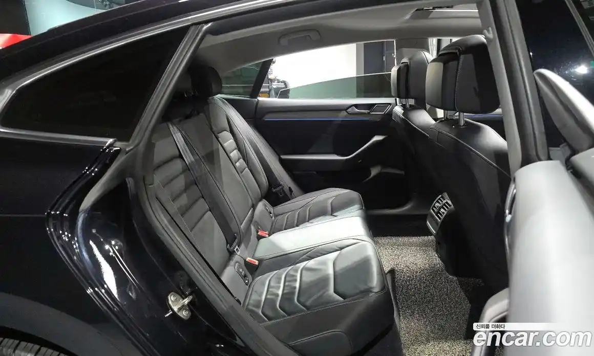 Volkswagen Arteon 2019 2.0 гидро в Москве № 1293933, фото 12