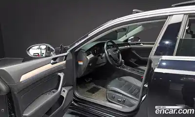 Volkswagen Arteon 2019 2.0 гидро в Москве № 1293933, миниатюра 10