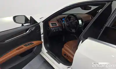 Maserati Ghibli 2018 3.0 гидро в Москве № 1295042, миниатюра 10