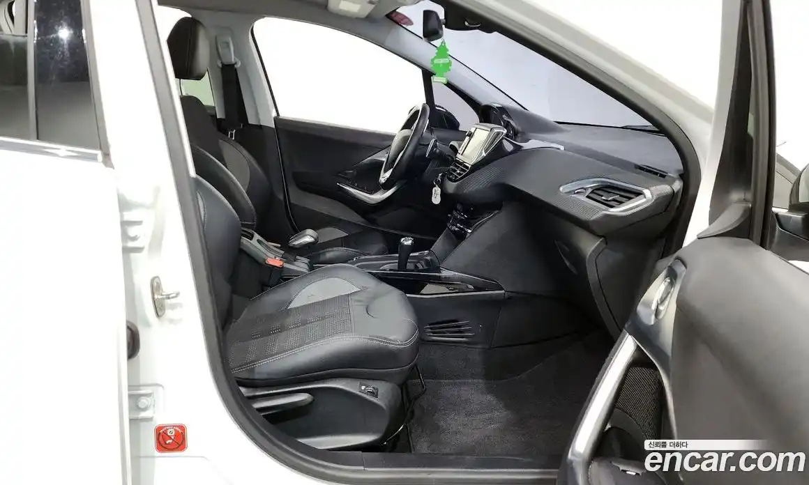 Peugeot 2008 2015 1.6 гидро в Москве № 1295147, фото 11