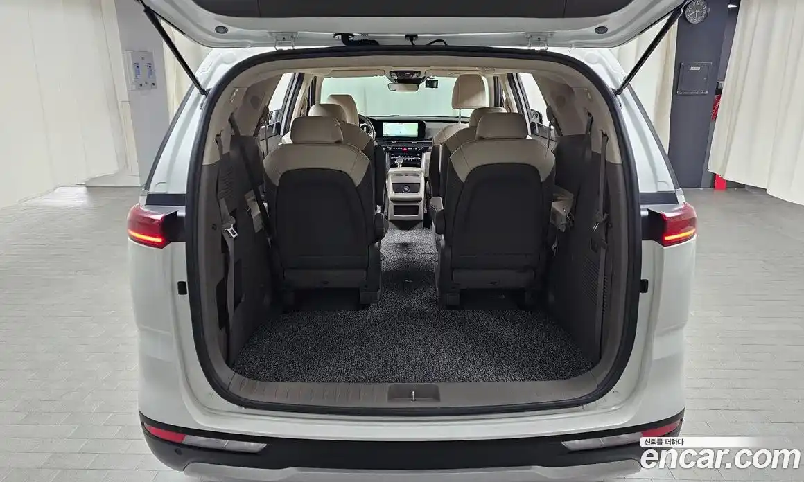 Kia Canival 2021 2.2 гидро в Москве № 132723, фото 20