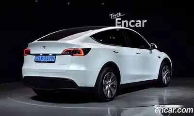 Tesla Model Y 2022 0.2 гидро в Москве № 167626, миниатюра 2