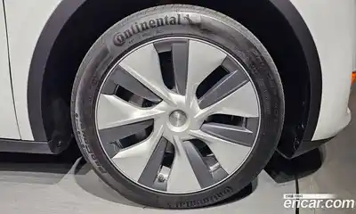 Tesla Model Y 2022 0.2 гидро в Москве № 167626, миниатюра 5