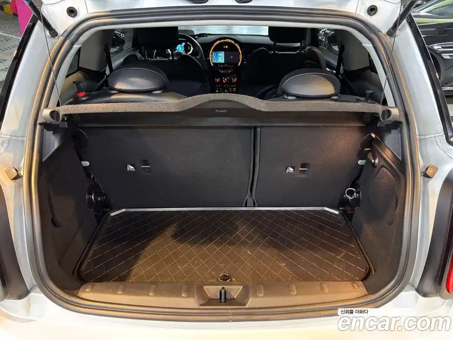 Mini Cooper 2022 2.0 гидро в Москве № 179146, фото 16