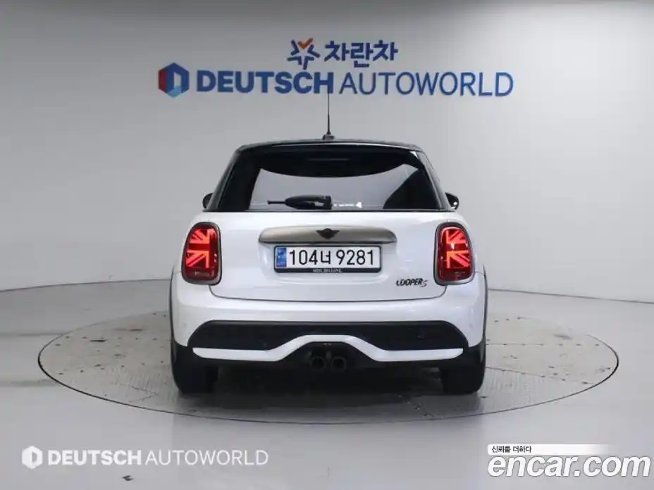 Mini Cooper 2023 2.0 гидро в Москве № 182387, фото 4