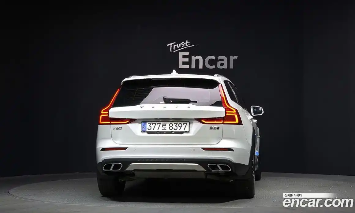 Volvo V60 2021 2.0 гидро в Москве № 230492, фото 4