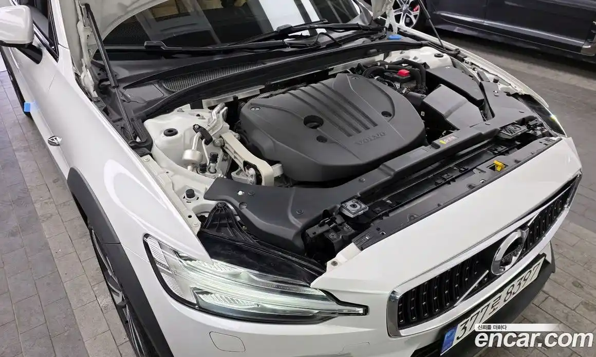 Volvo V60 2021 2.0 гидро в Москве № 230492, фото 6