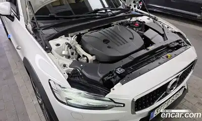 Volvo V60 2021 2.0 гидро в Москве № 230492, миниатюра 6