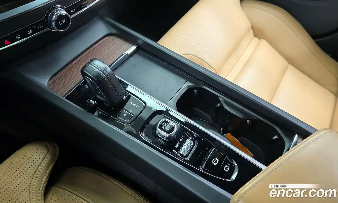 Volvo V60 2021 2.0 гидро в Москве № 230492, фото 9