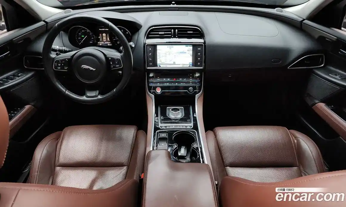 Jaguar XE 2015 2.0 гидро в Москве № 256055, фото 7