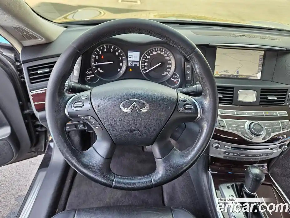 Infiniti M 2013 3.7 гидро в Москве № 256207, фото 12
