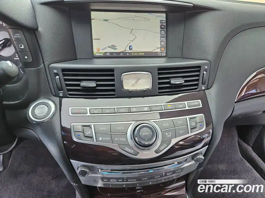 Infiniti M 2013 3.7 гидро в Москве № 256207, фото 20