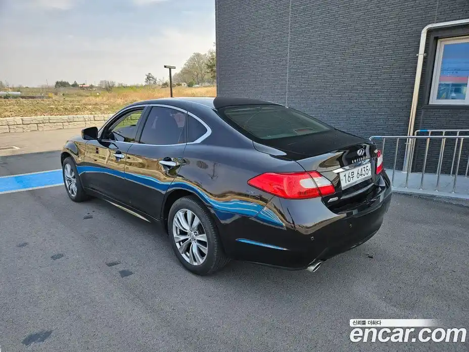 Infiniti M 2013 3.7 гидро в Москве № 256207, фото 4