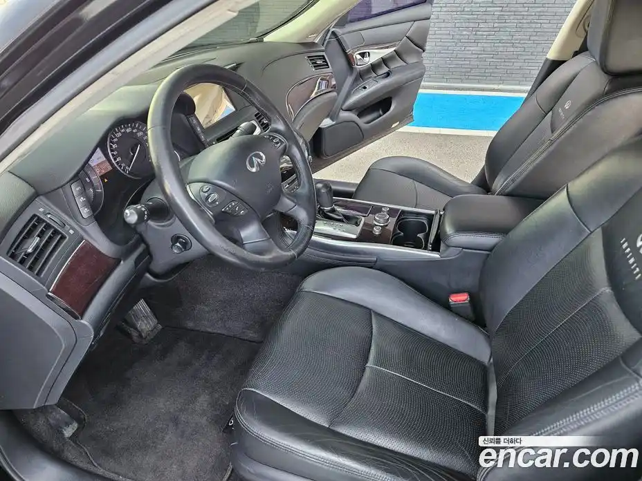 Infiniti M 2013 3.7 гидро в Москве № 256207, фото 8