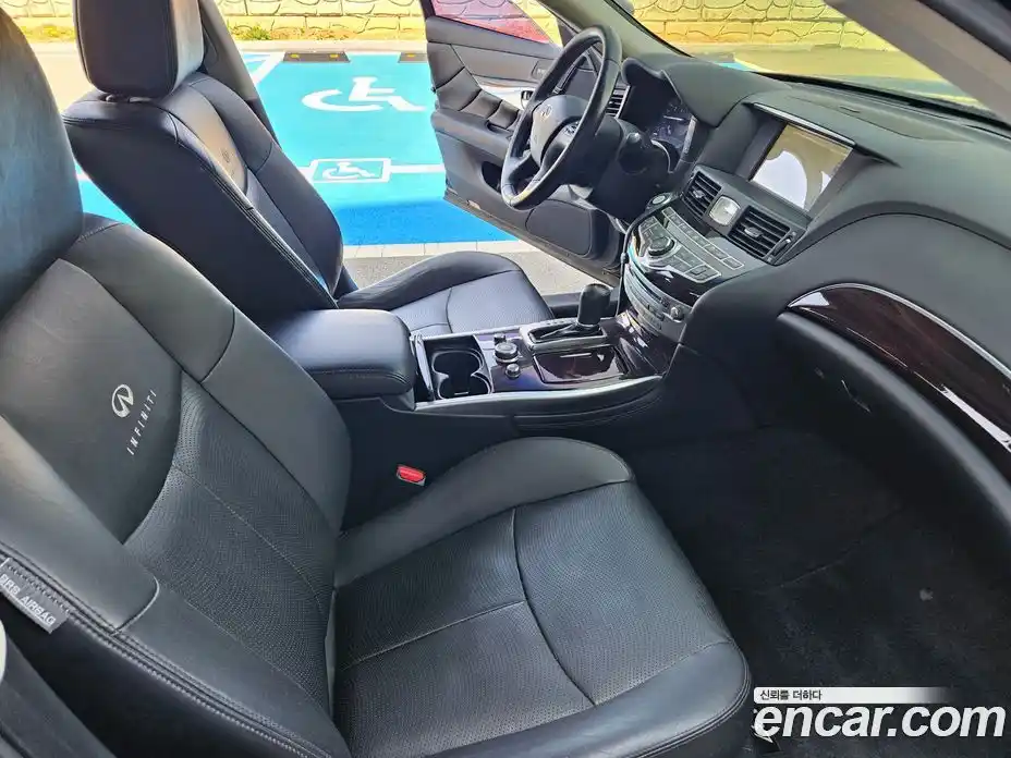 Infiniti M 2013 3.7 гидро в Москве № 256207, фото 10