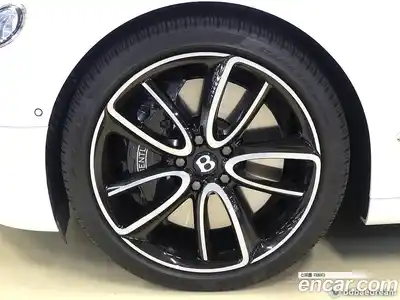 Bentley Continental 2022 4.0 гидро в Москве № 256598, миниатюра 8