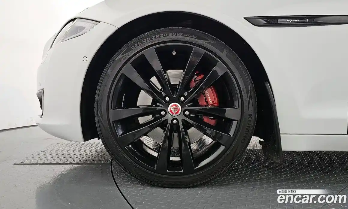 Jaguar XJ 2019 3.0 гидро в Москве № 304939, фото 5