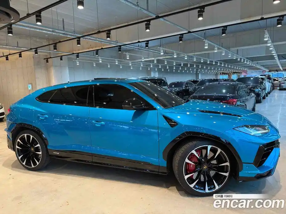 Lamborghini Urus 2024 4.0 гидро в Москве № 320734, фото 3