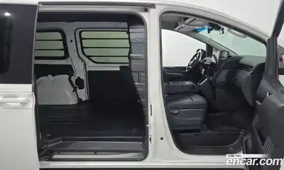 Hyundai Staria 2023 2.2 гидро в Москве № 107893, миниатюра 11