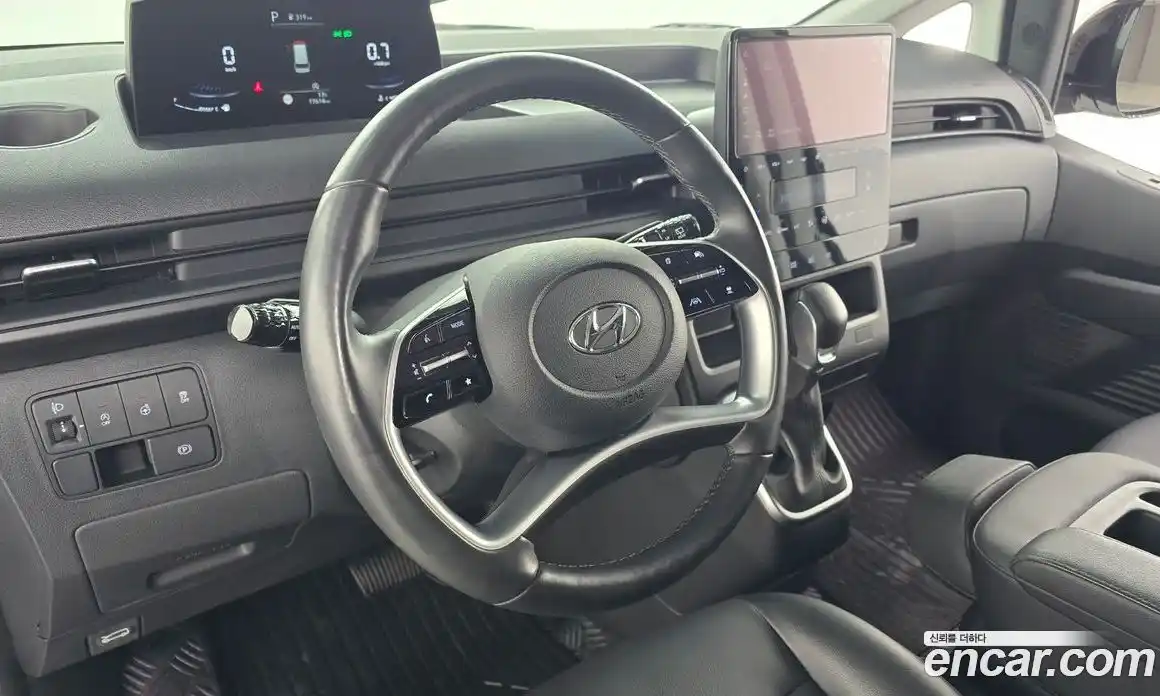 Hyundai Staria 2023 2.2 гидро в Москве № 107893, фото 13