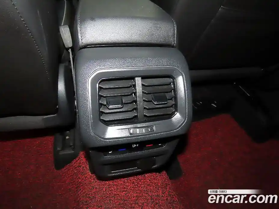 Volkswagen Tiguan 2021 2.0 гидро в Москве № 1139183, фото 17