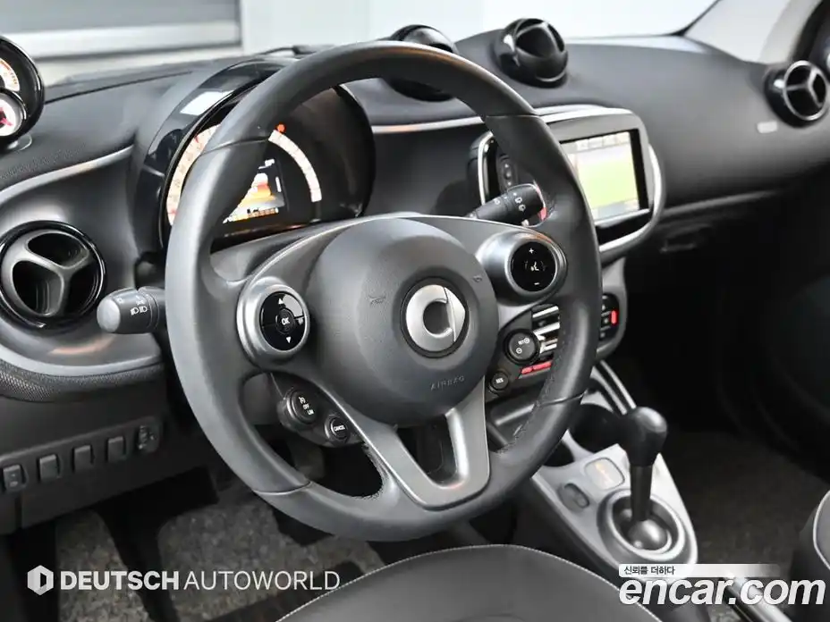 Smart Fortwo 2015 1.0 гидро в Москве № 1200537, фото 13